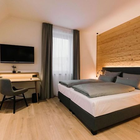 הילפולטשטיין Hotel Johanns מראה חיצוני תמונה