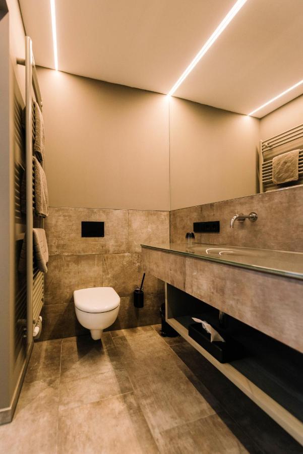 הילפולטשטיין Hotel Johanns מראה חיצוני תמונה